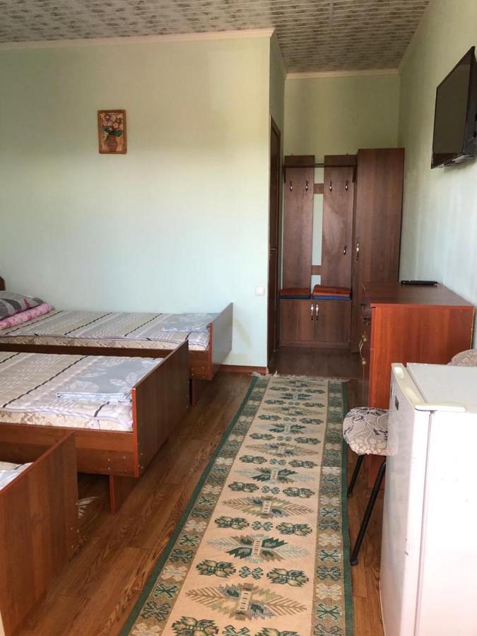Altynai Guest House Tsjolpon-Ata Eksteriør bilde